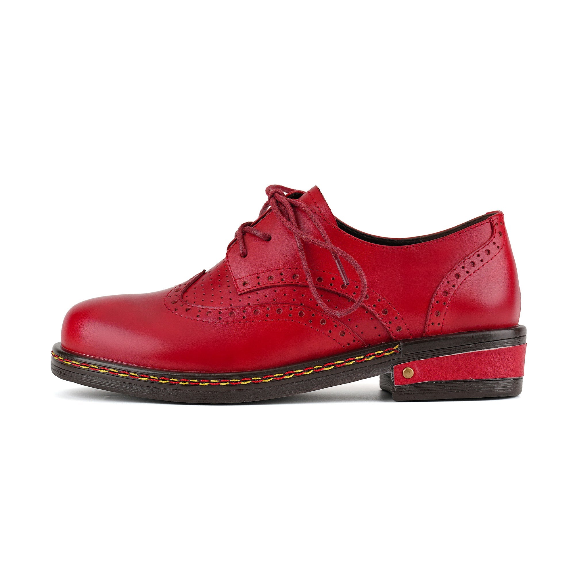 Classic Brogue Leather Lace-Up Flat Shoes
