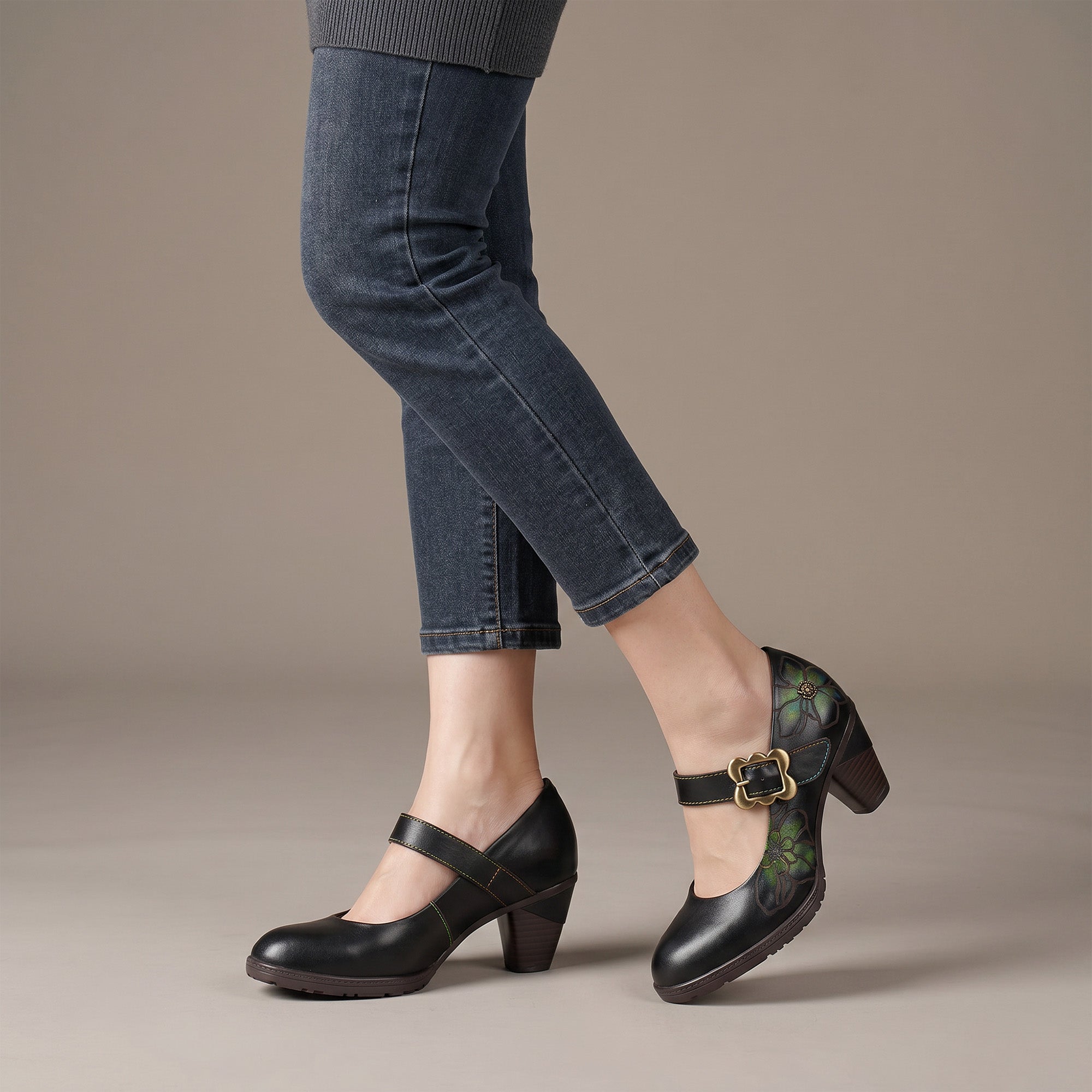Vintage Handmade Bloom Elegance Pumps