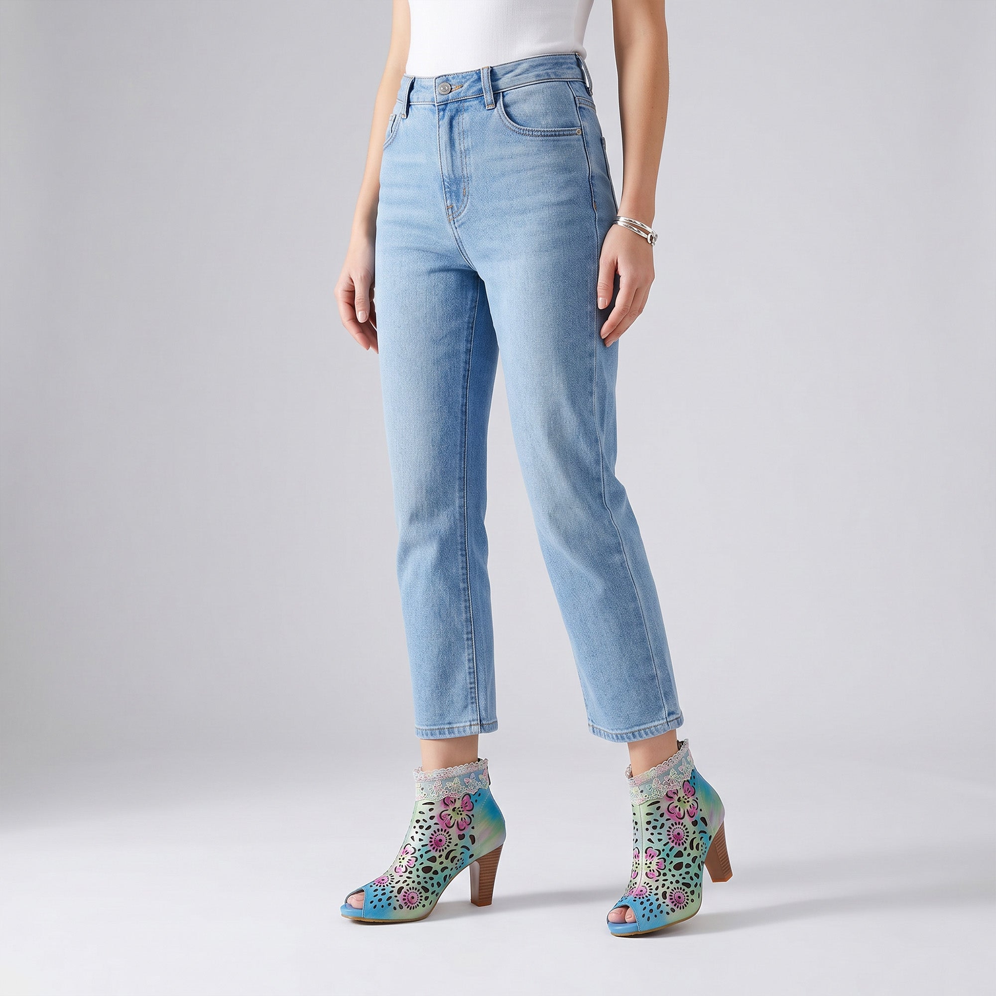 Gradient Floral Cutout Lace Trim Sandals