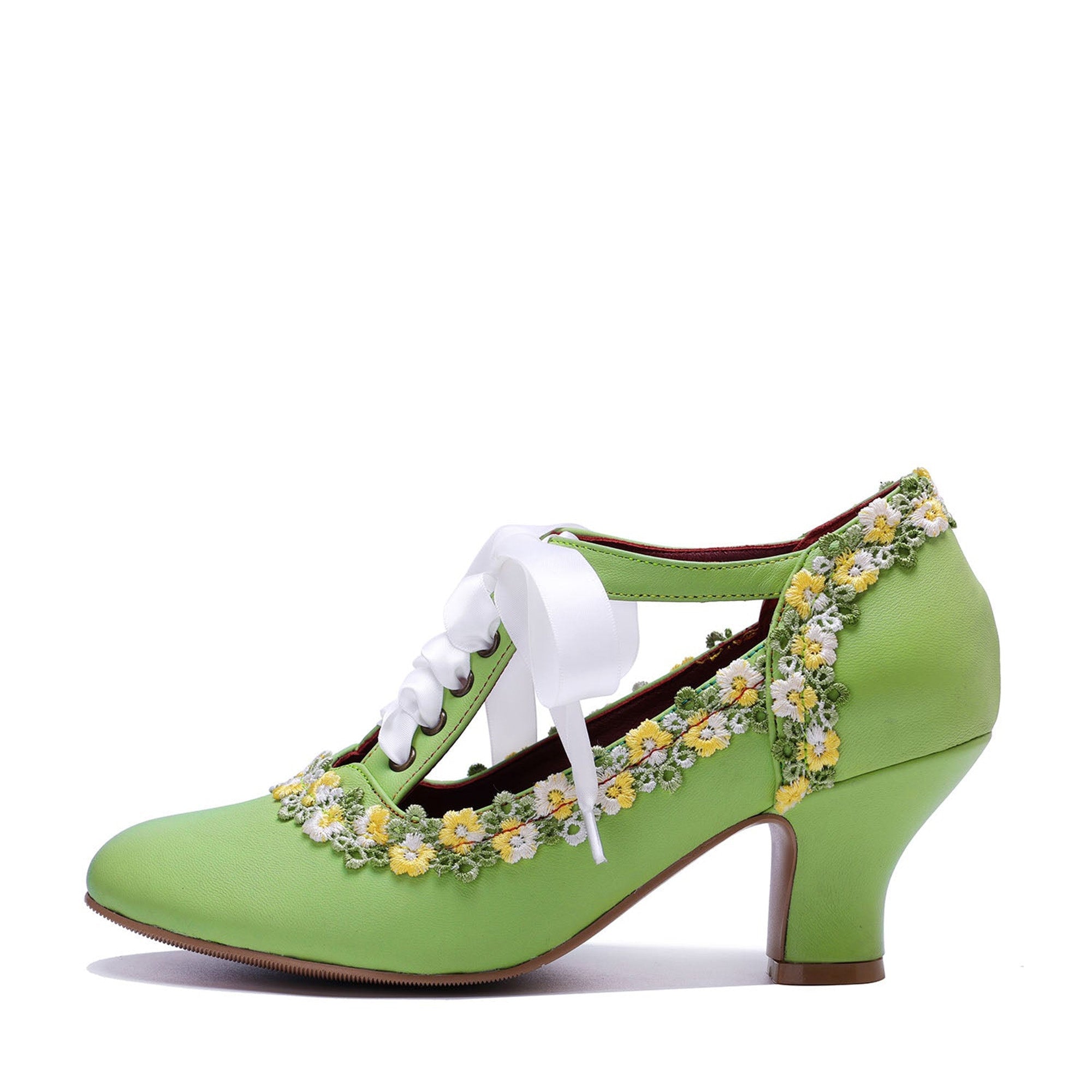 Spring Daisy Floral Vintage Pumps