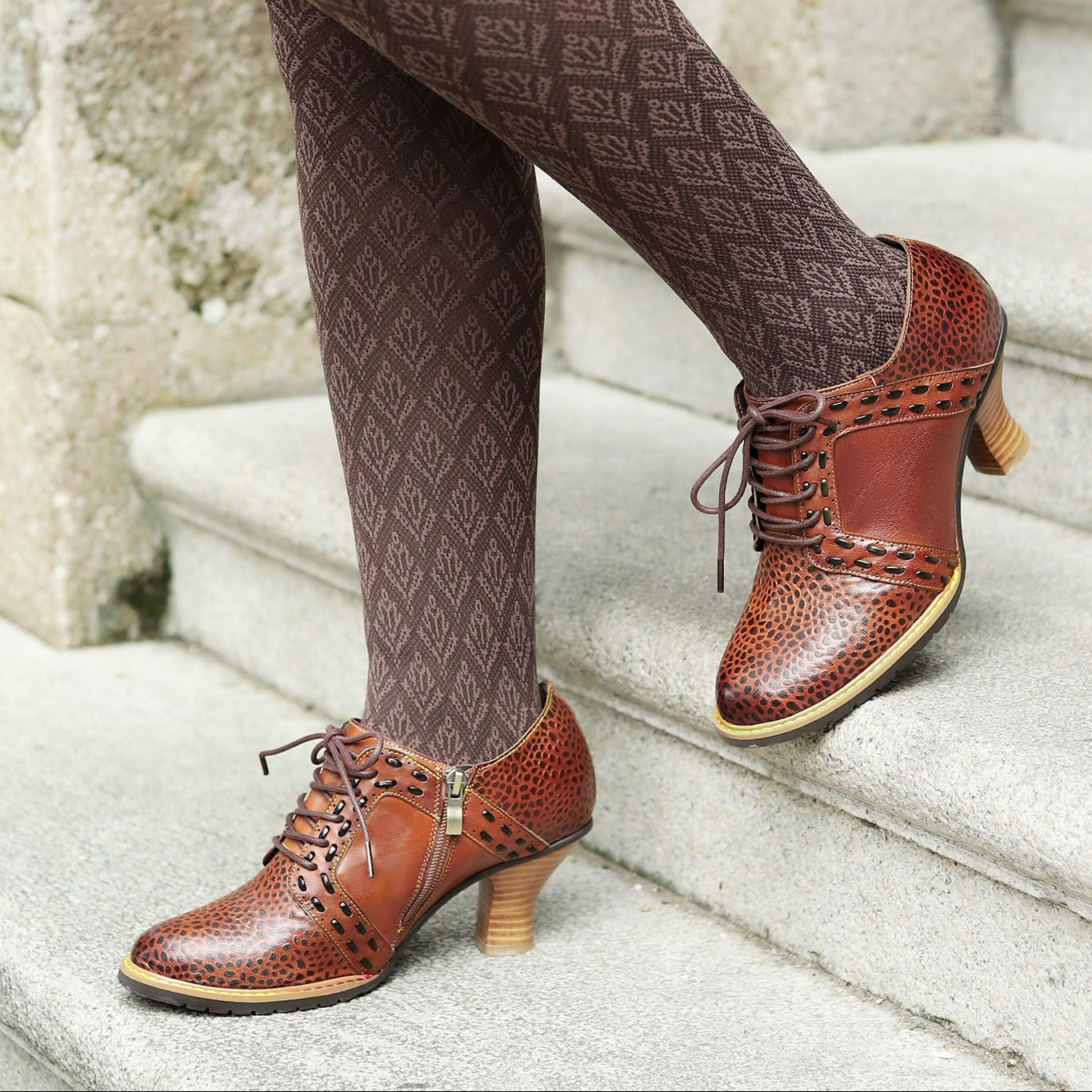 Handmade Vintage Elegance Leather Pumps